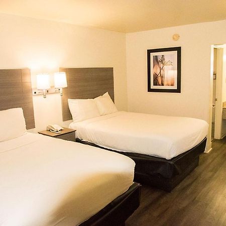 Exacta Inn Minden Eksteriør bilde